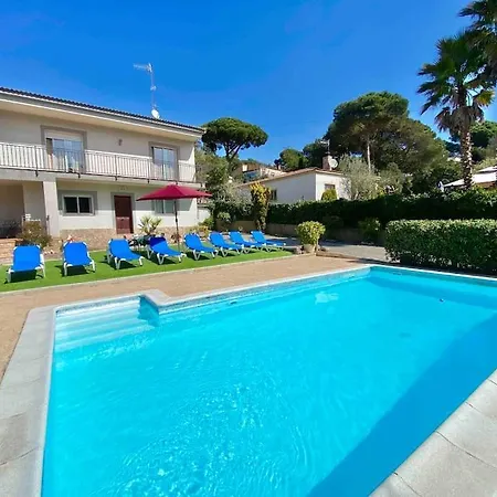 With Private Pool And Bbq Near Lloret De Mar Vidreres